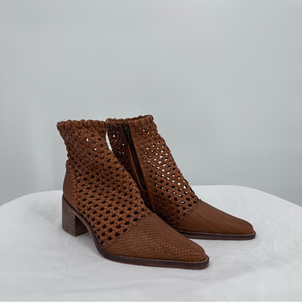 Free People In the Loop tan booties size 27 6 - 6.5